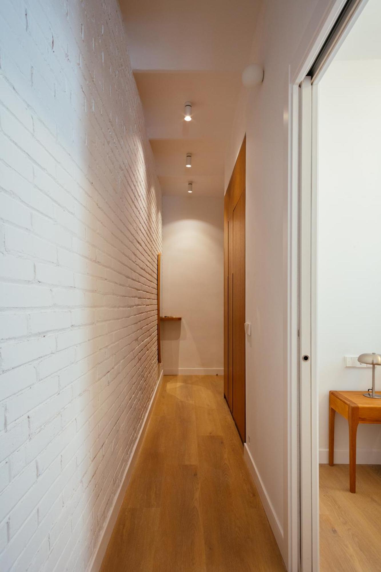 Newly Renovated Stylish Eixample - Great Location Barcellona