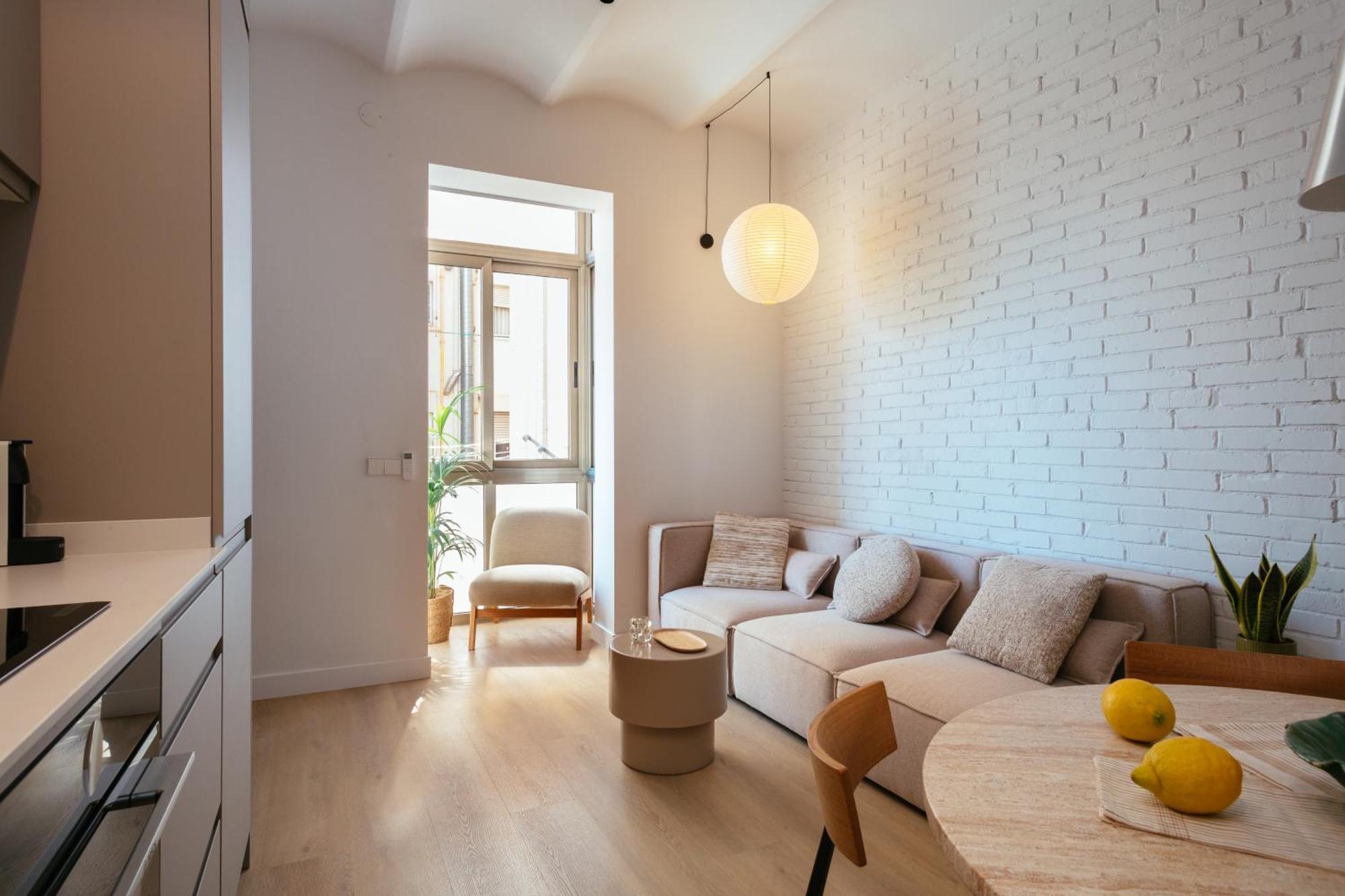 Newly Renovated Stylish Eixample - Great Location * Barcellona
