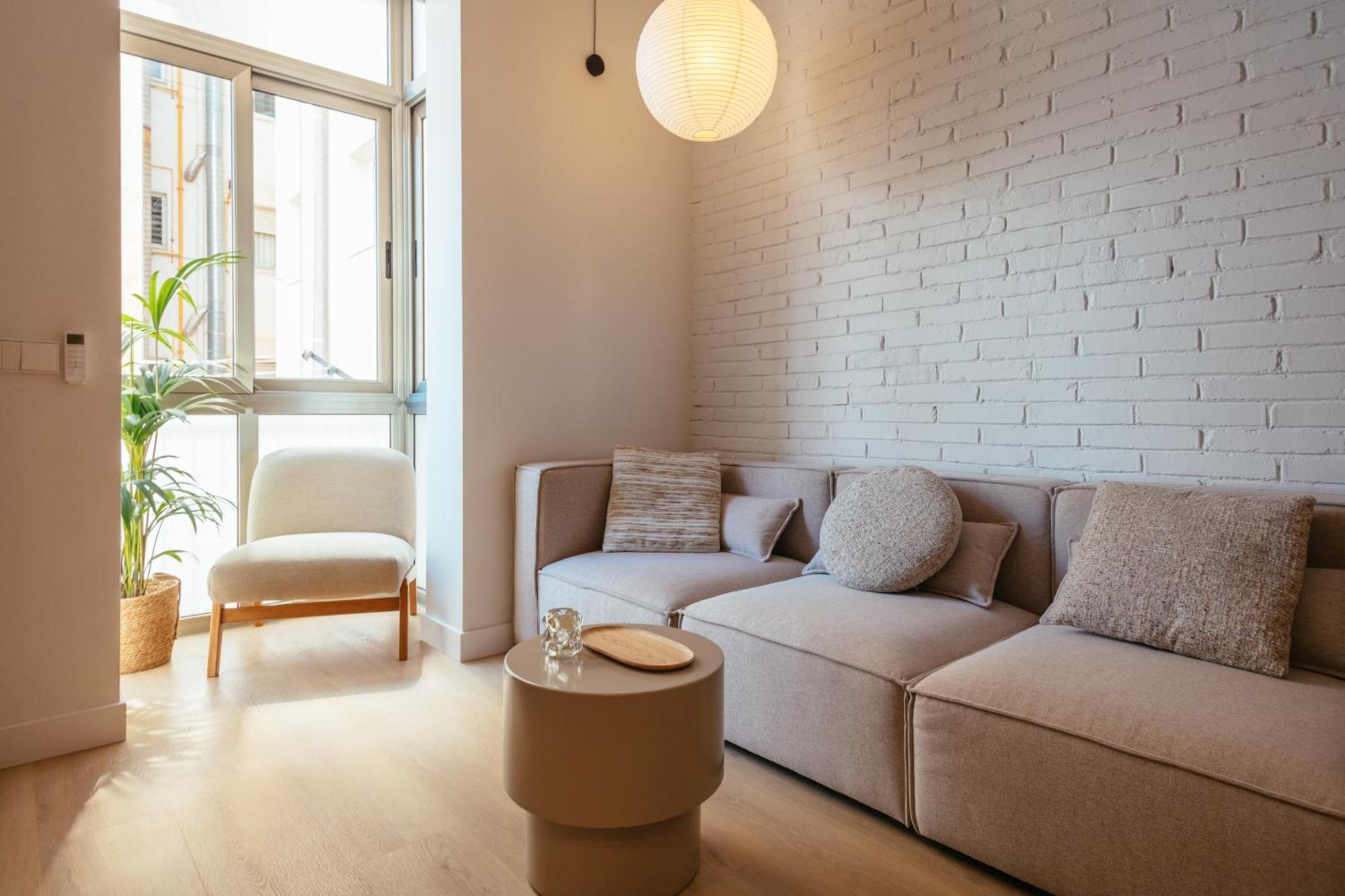 Newly Renovated Stylish Eixample - Great Location * Barcellona